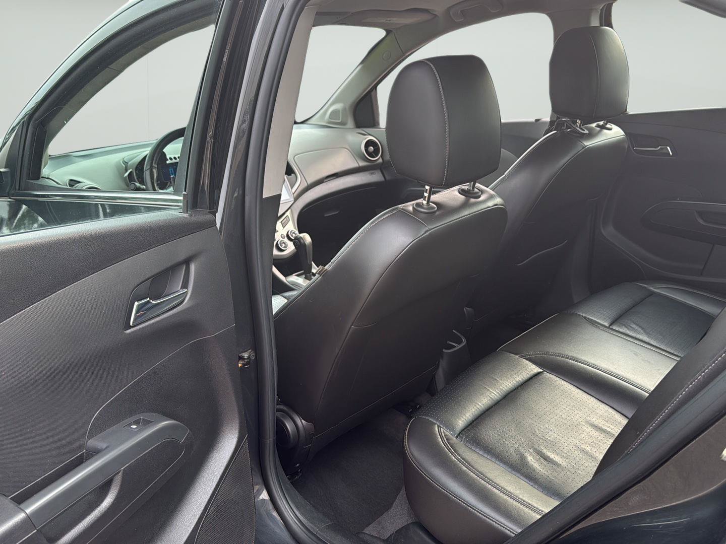 Used 2015 Chevrolet Sonic LTZ FWD image 11