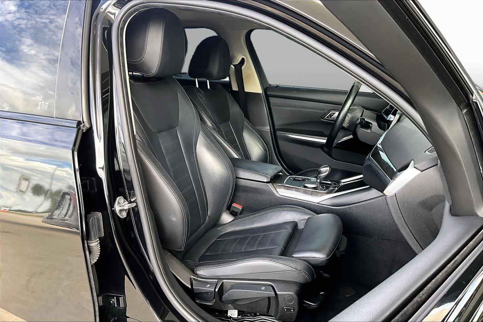 Used 2019 BMW 330i Sedan RWD image 9