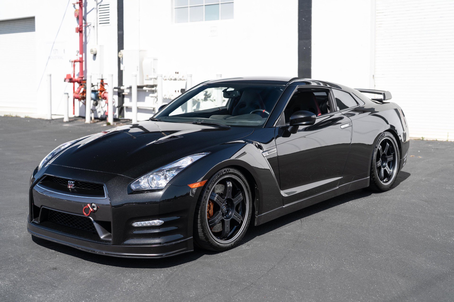 Used 2013 Nissan GT-R Black Edition AWD/4WD image 5