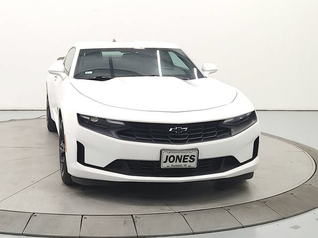 Used 2021 Chevrolet Camaro LT w/ Technology Package RWD image 3