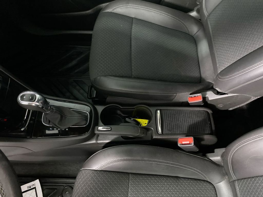 Used 2022 Buick Encore Preferred w/ Safety Package image 20