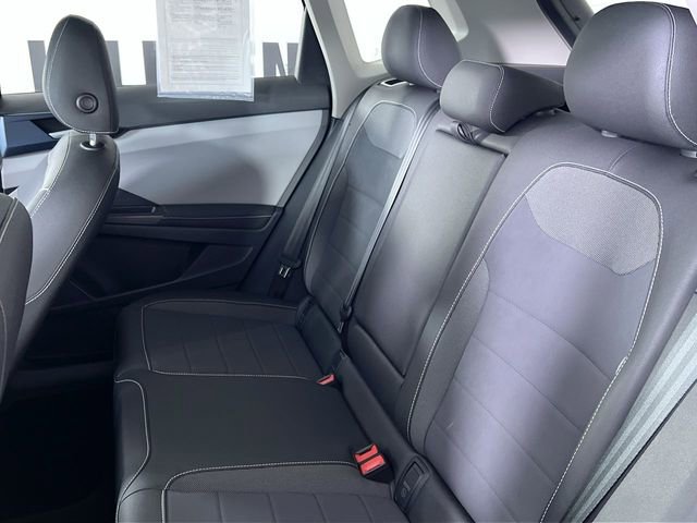 Used 2024 Volkswagen Taos SE image 22