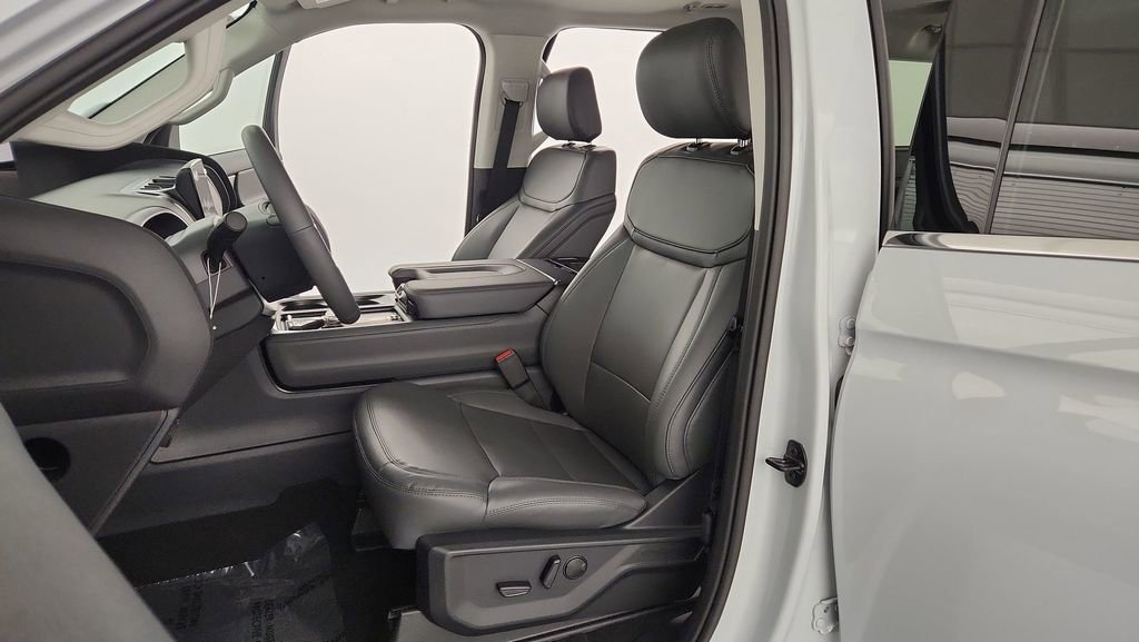 New 2026 Ford Expedition Max Active image 15