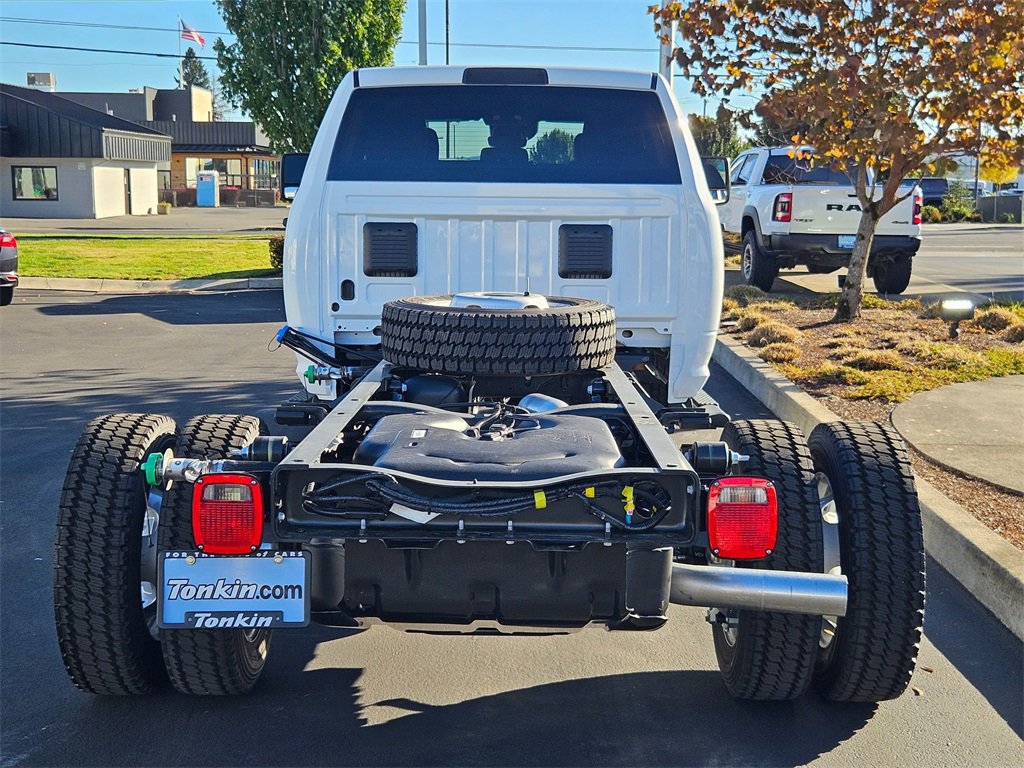New 2026 RAM 5500 Tradesman w/ Chrome Appearance Group image 27