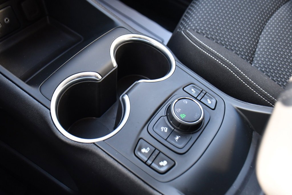 Used 2022 GMC Terrain SLE w/ Driver Convenience Package image 32