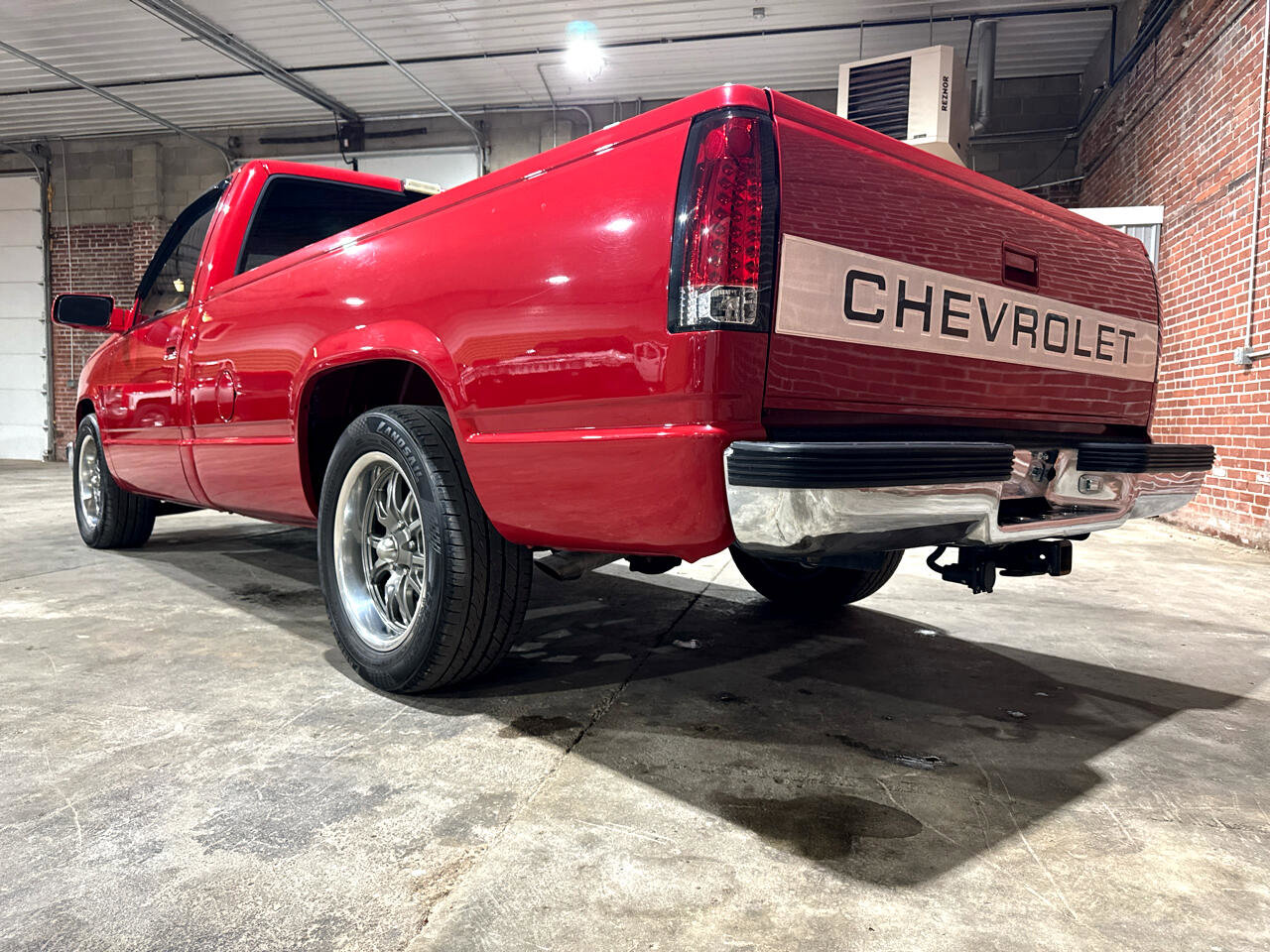 Used 1989 Chevrolet Silverado 1500 2WD Regular Cab image 23