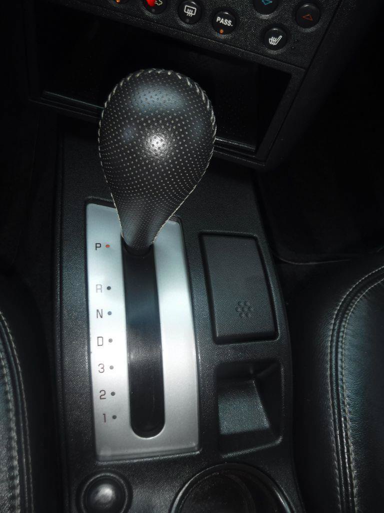 Used 2006 Pontiac Grand Prix w/ Premium Package FWD image 36