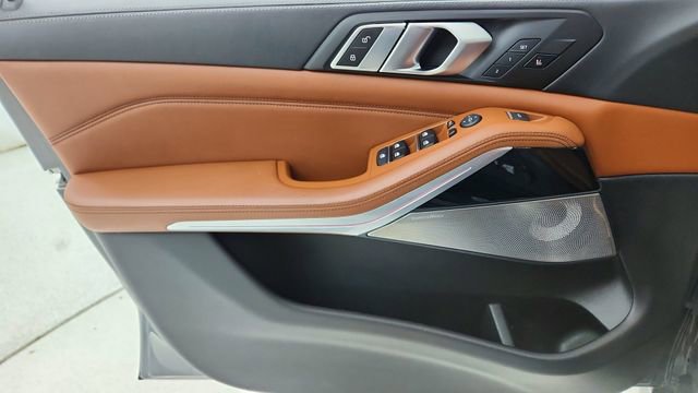 Used 2023 BMW X5 M50i w/ Executive Package image 35