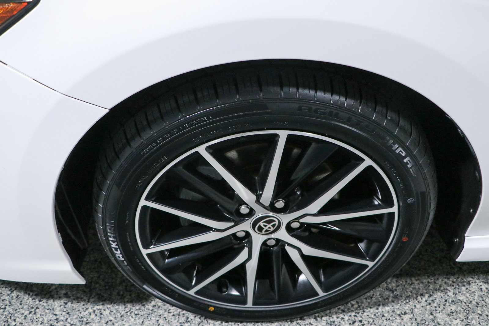 Used 2022 Toyota Camry SE FWD image 11