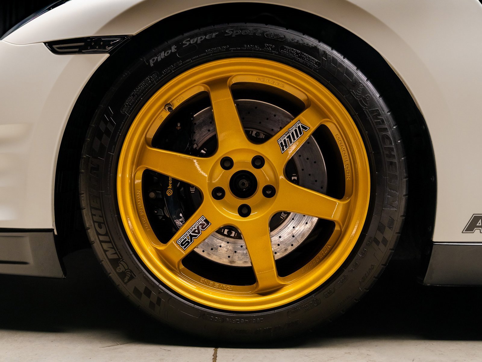 Used 2015 Nissan GT-R Premium image 26