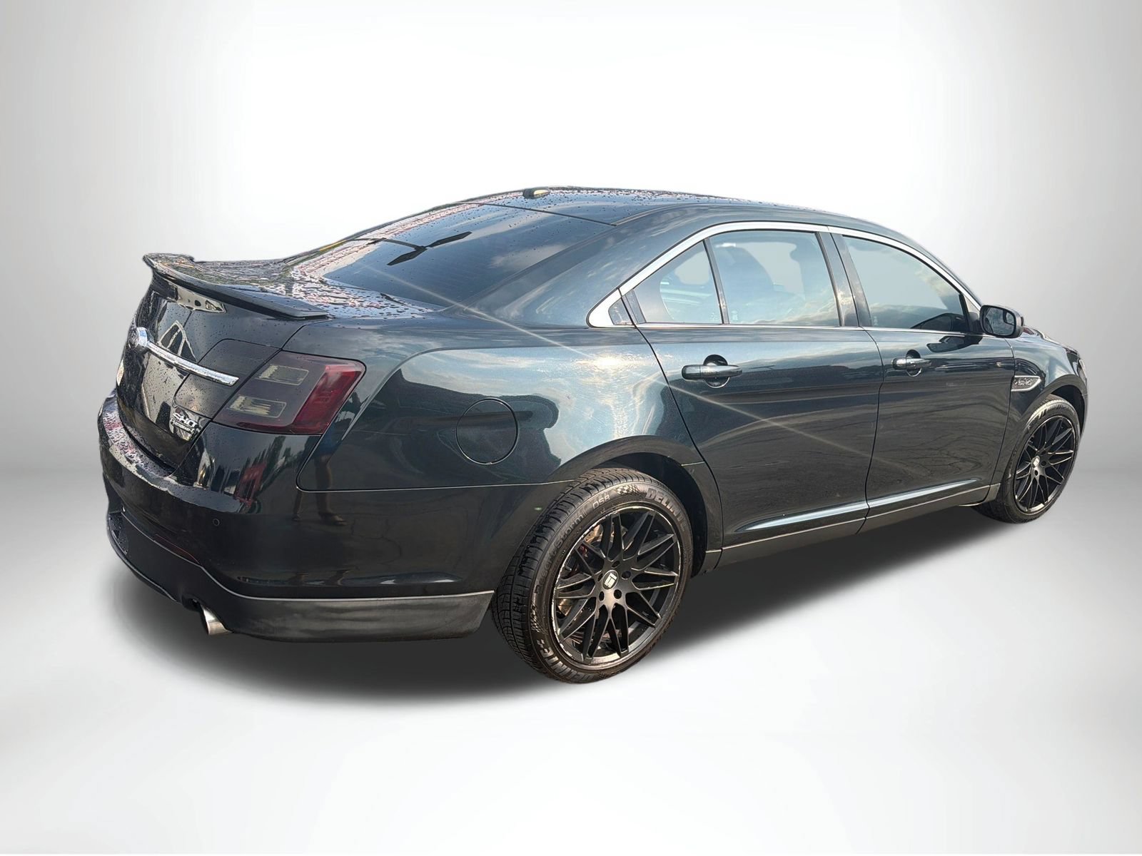 Used 2014 Ford Taurus SHO AWD/4WD image 6