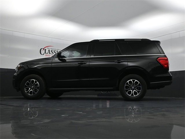 Used 2023 Ford Expedition XLT image 26