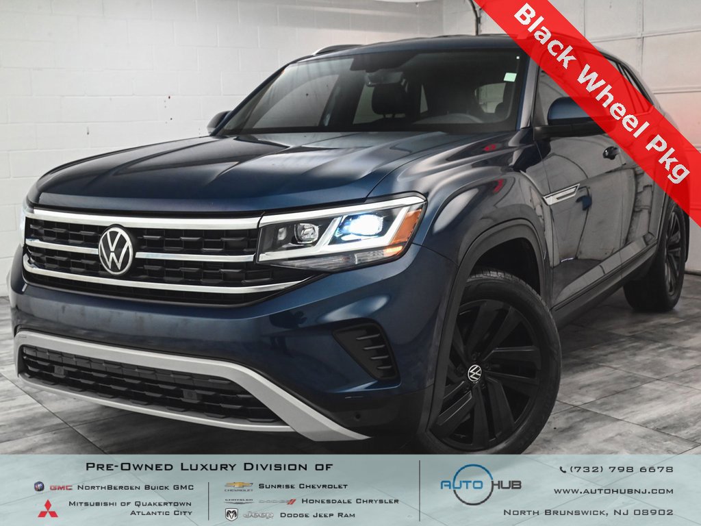 Used 2022 Volkswagen Atlas Cross Sport SE w/ Black Wheel Package