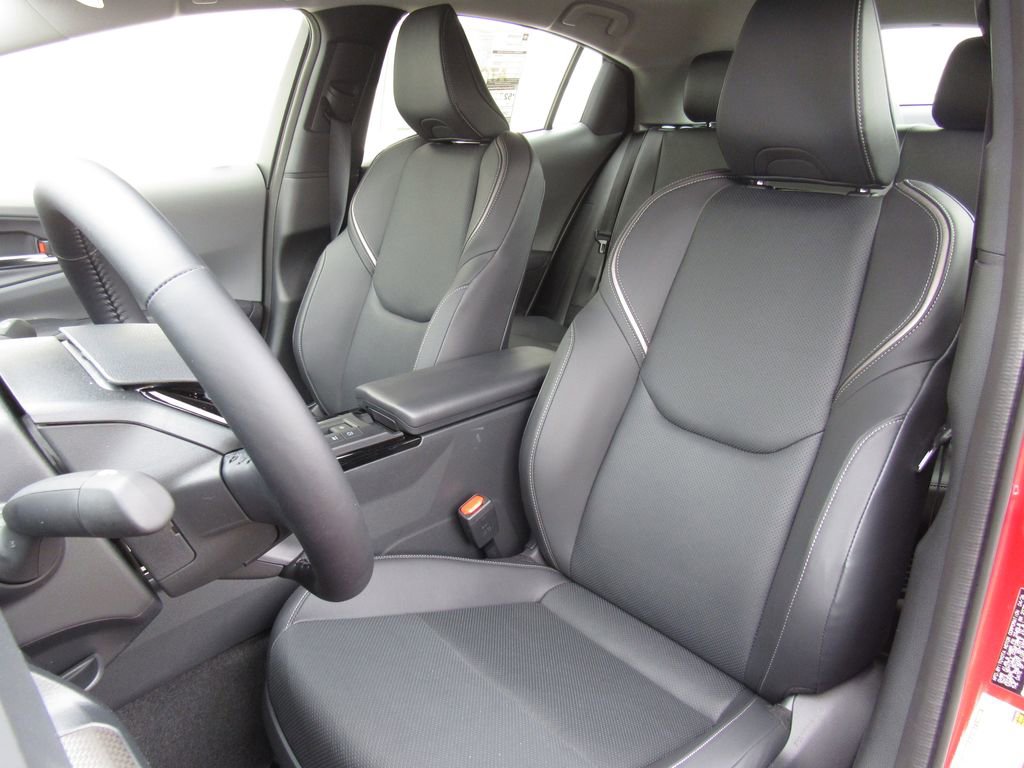 New 2026 Toyota Prius XLE FWD image 12