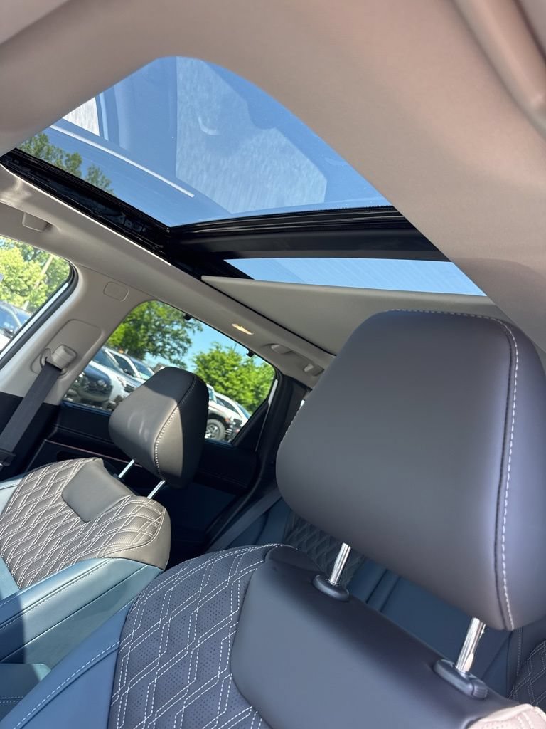 New 2026 Nissan Murano Platinum w/ Cargo Package AWD/4WD image 12
