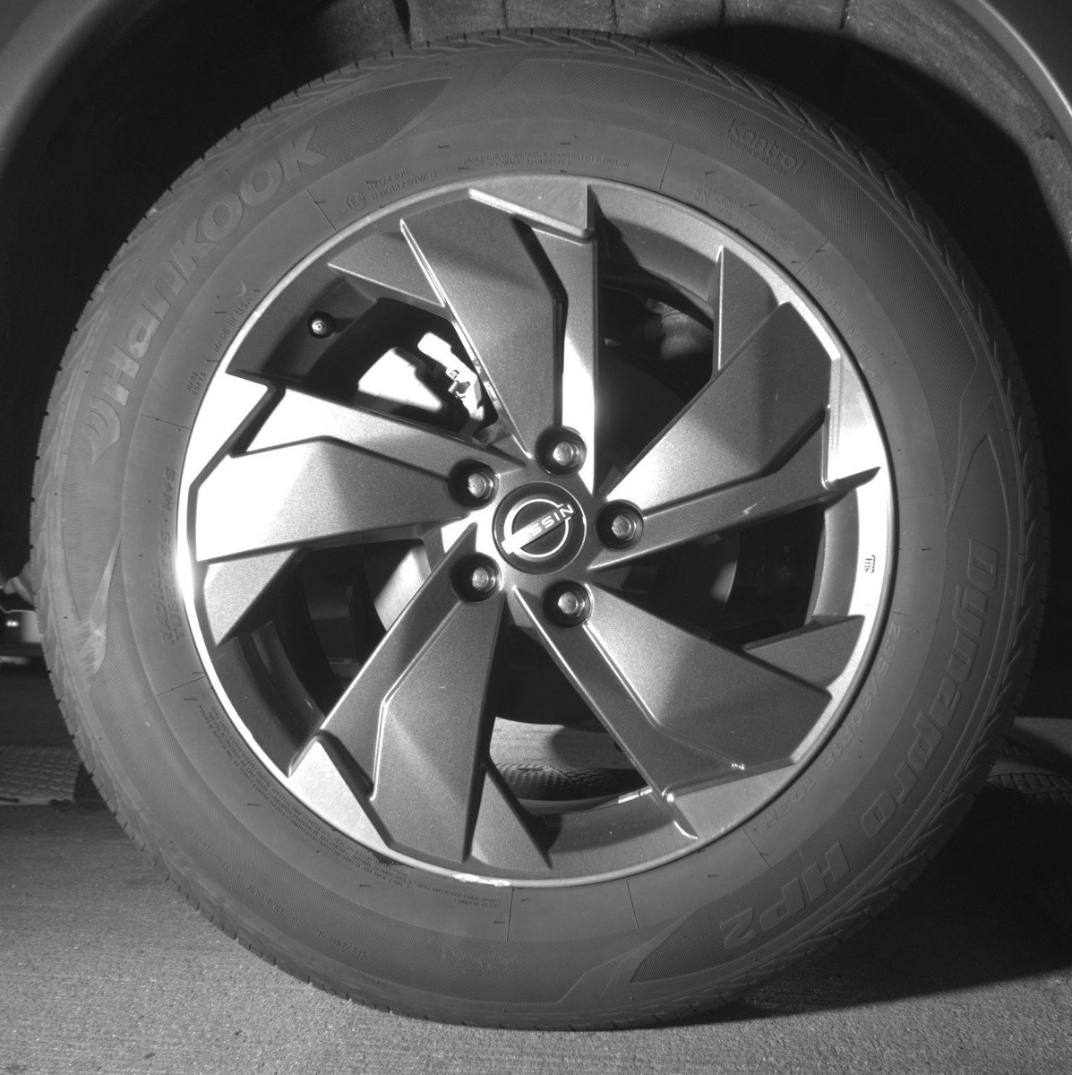 Used 2025 Nissan Rogue SV AWD/4WD image 15