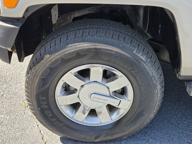 Used 2009 HUMMER H3T Luxury AWD/4WD image 17