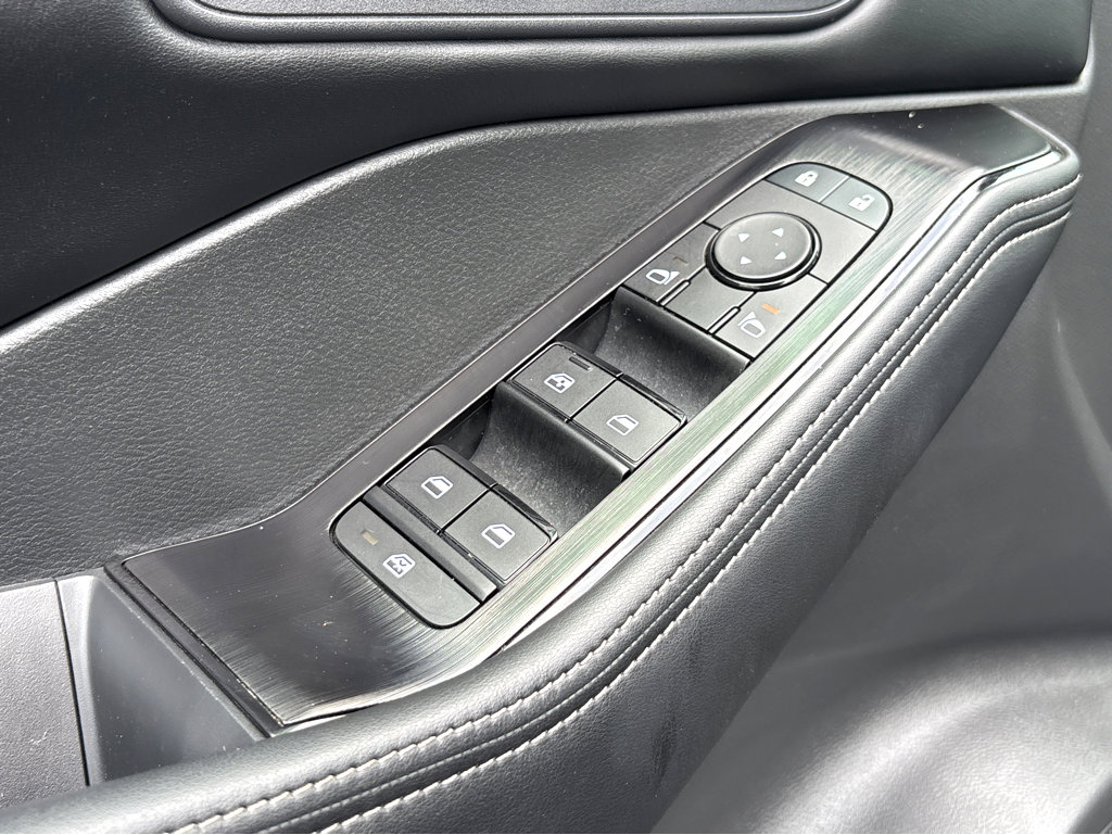 Used 2026 Nissan Rogue SV w/ Cold Weather Package FWD image 22