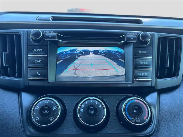 Used 2016 Toyota RAV4 LE image 18