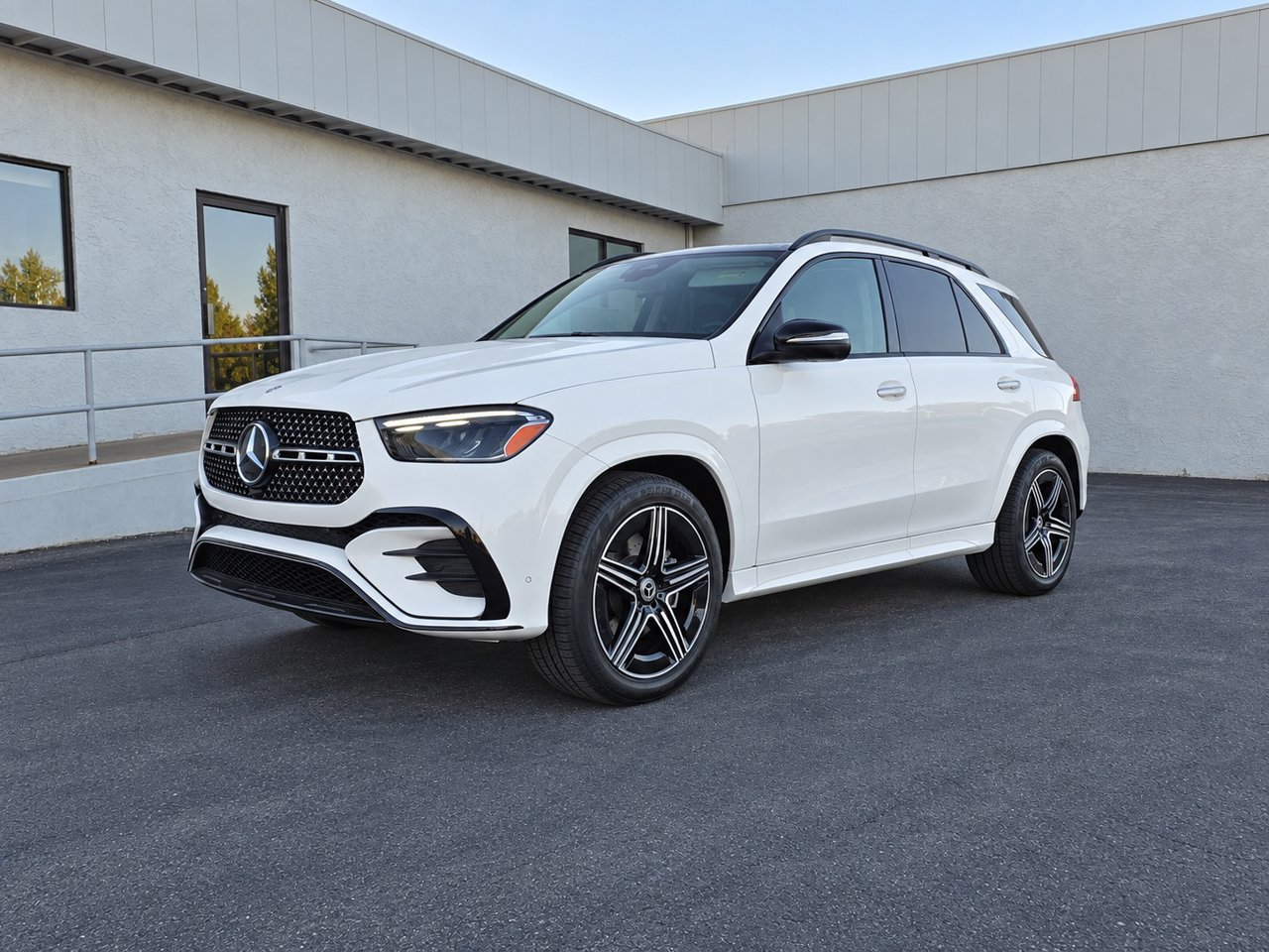 New 2026 Mercedes-Benz GLE 350 4MATIC image 3