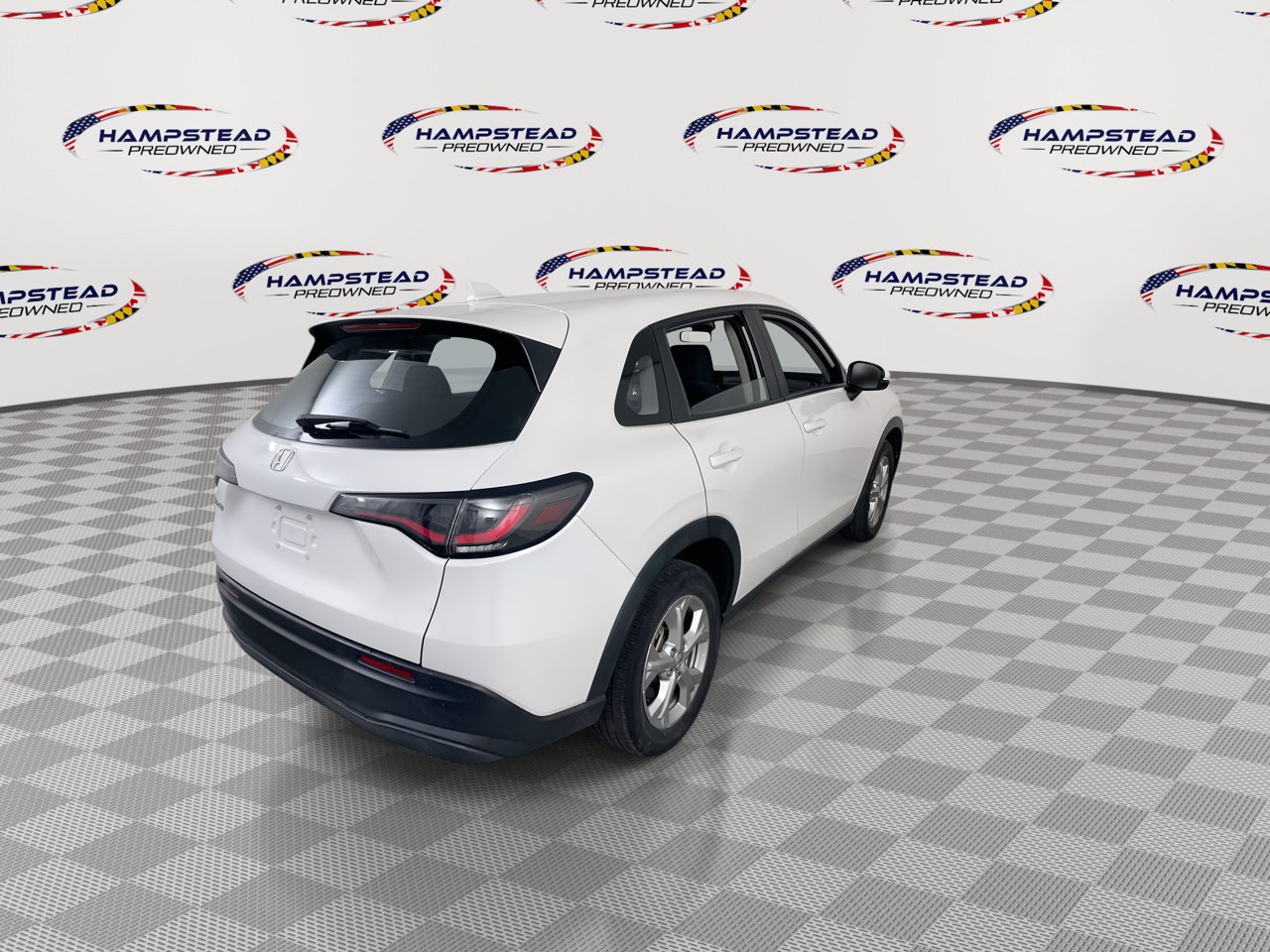 Used 2023 Honda HR-V LX image 8