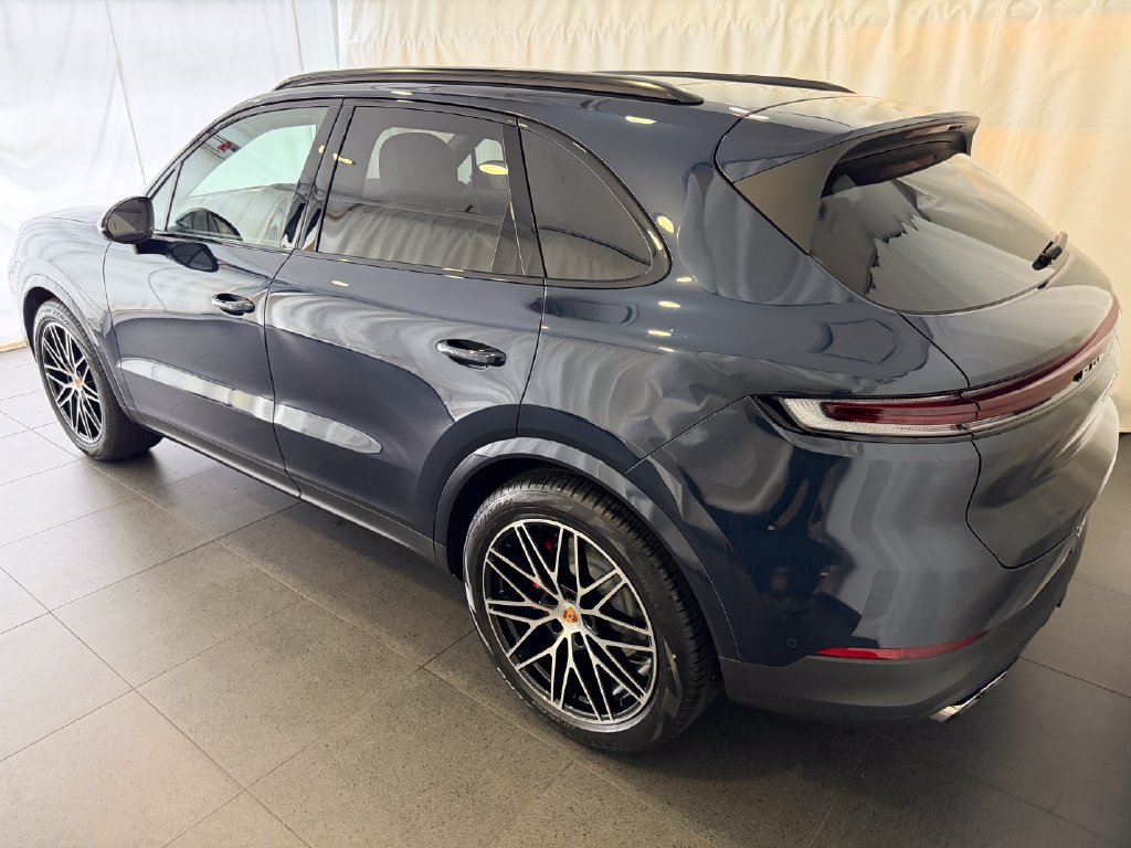 New 2026 Porsche Cayenne S AWD/4WD image 3