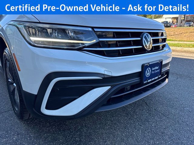 Used 2023 Volkswagen Tiguan SE w/ Panoramic Sunroof Package AWD/4WD image 24