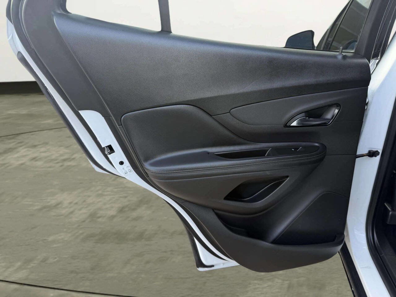 Used 2019 Buick Encore Preferred image 17