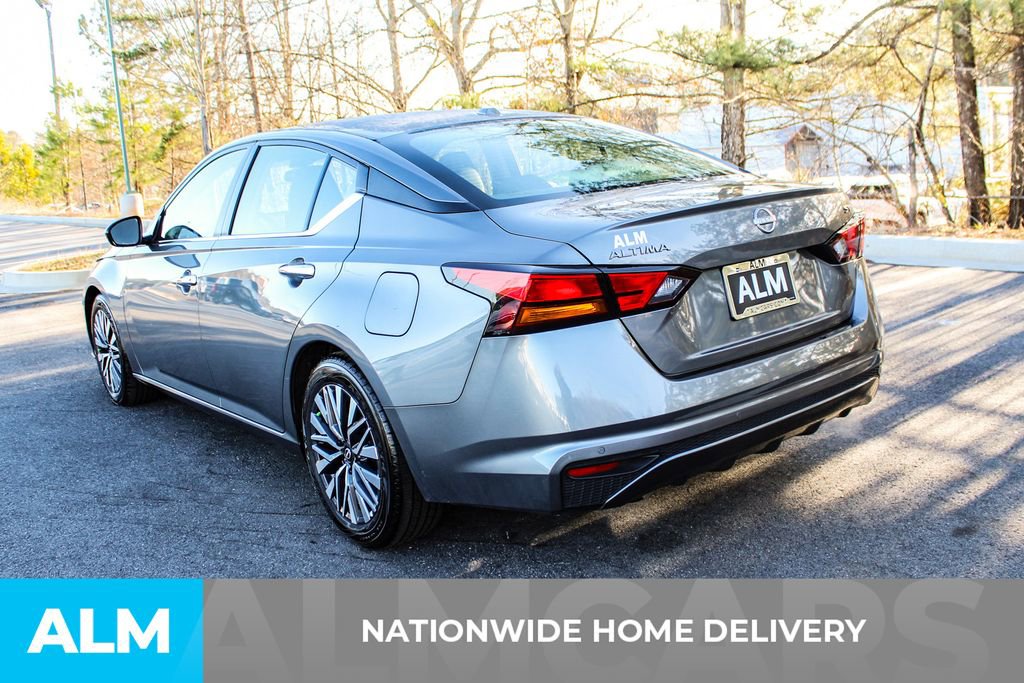 Used 2024 Nissan Altima 2.5 SV image 5