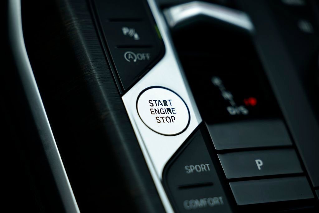 Used 2023 BMW 330i xDrive 330i xDrive w/ Driving Assistance Package image 39