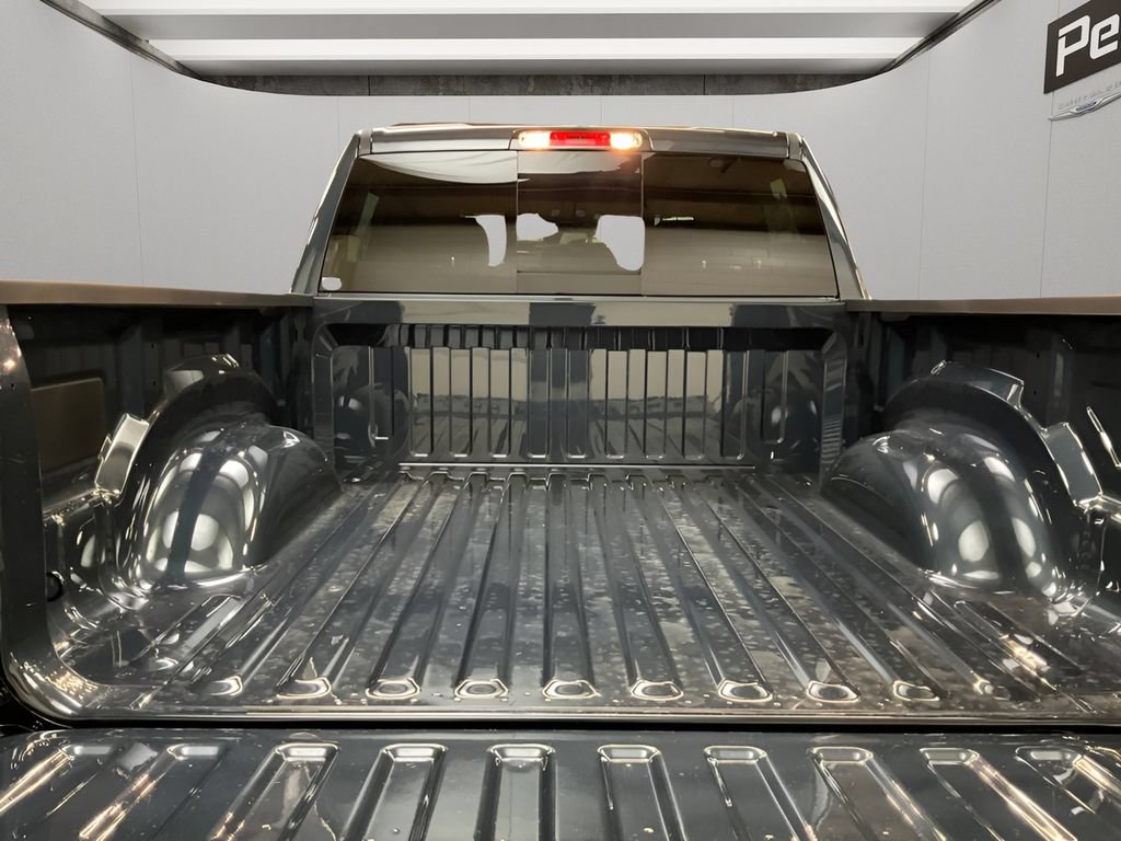 New 2026 RAM 1500 Express AWD/4WD image 8