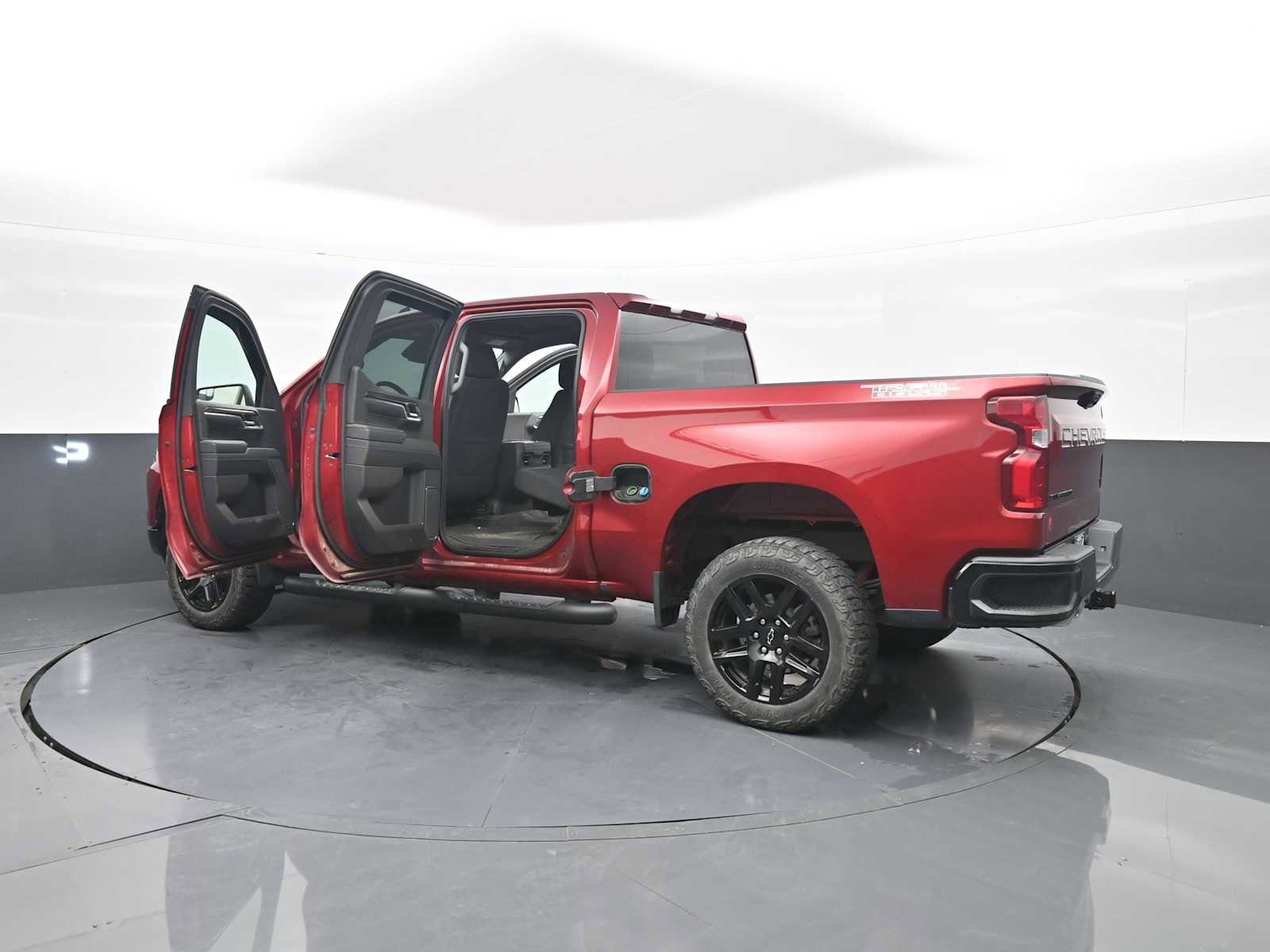 Used 2024 Chevrolet Silverado 1500 LT Trail Boss w/ LPO, Dark Essentials Package AWD/4WD image 59