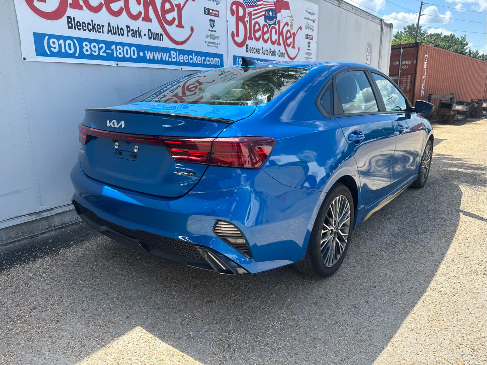 Used 2023 Kia Forte GT-Line FWD image 3