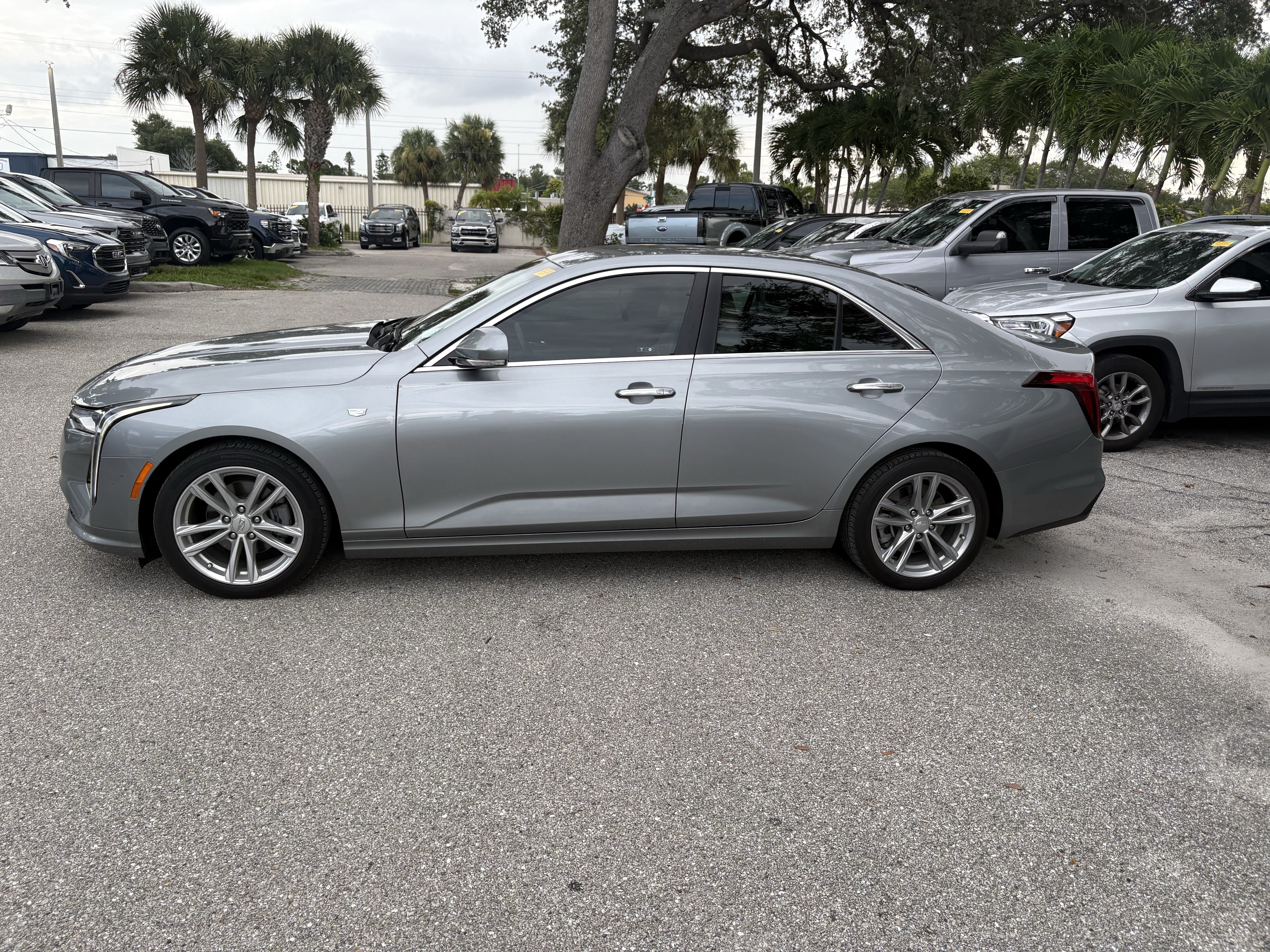 Certified 2024 Cadillac CT4 Luxury RWD image 3