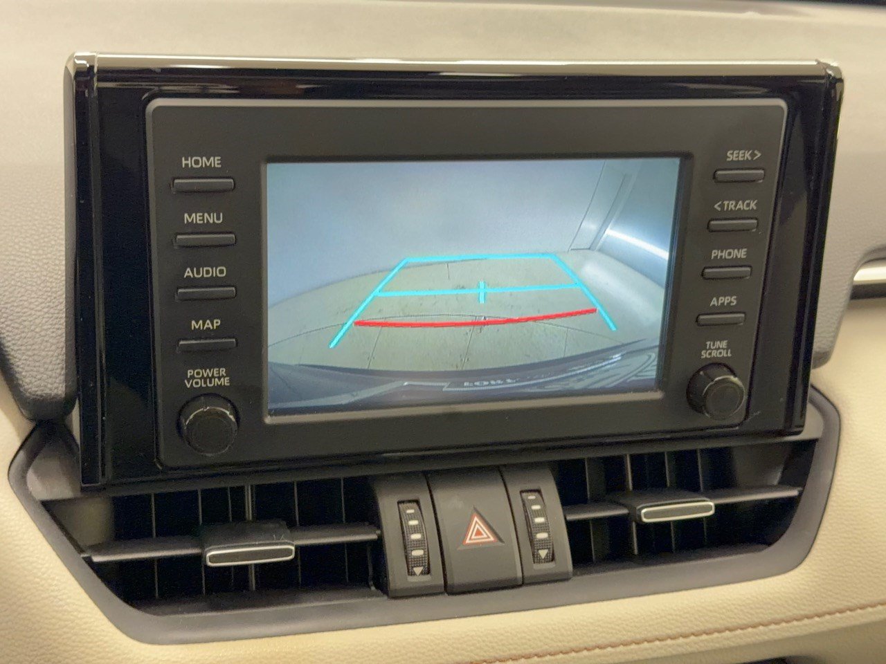 Used 2019 Toyota RAV4 XLE Premium FWD image 24