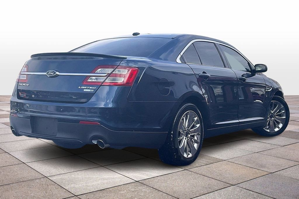 Used 2017 Ford Taurus Limited image 12