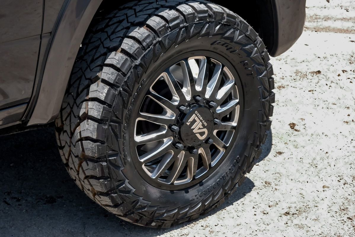 Used 2024 RAM 3500 Tradesman w/ Chrome Appearance Group AWD/4WD image 53