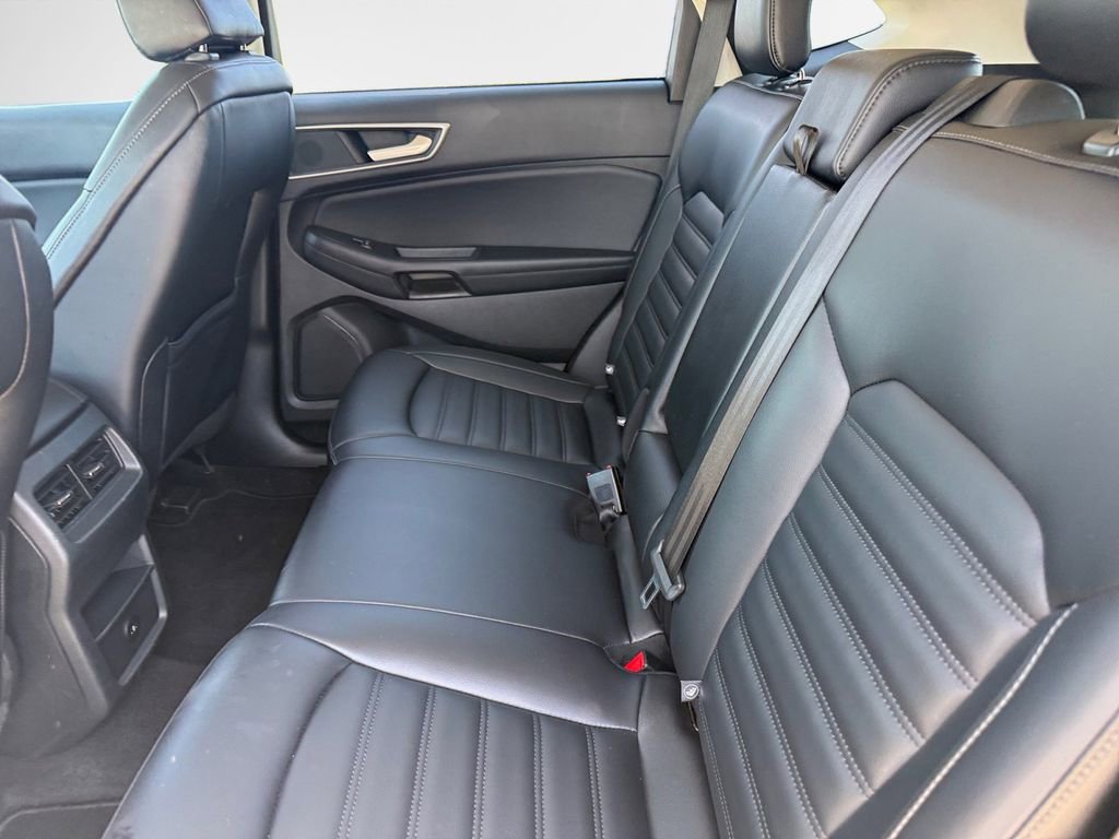 Used 2024 Ford Edge SEL image 23