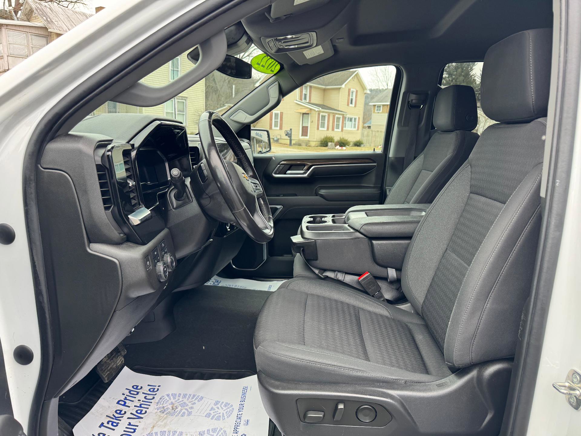 Used 2022 Chevrolet Silverado 1500 LT image 20