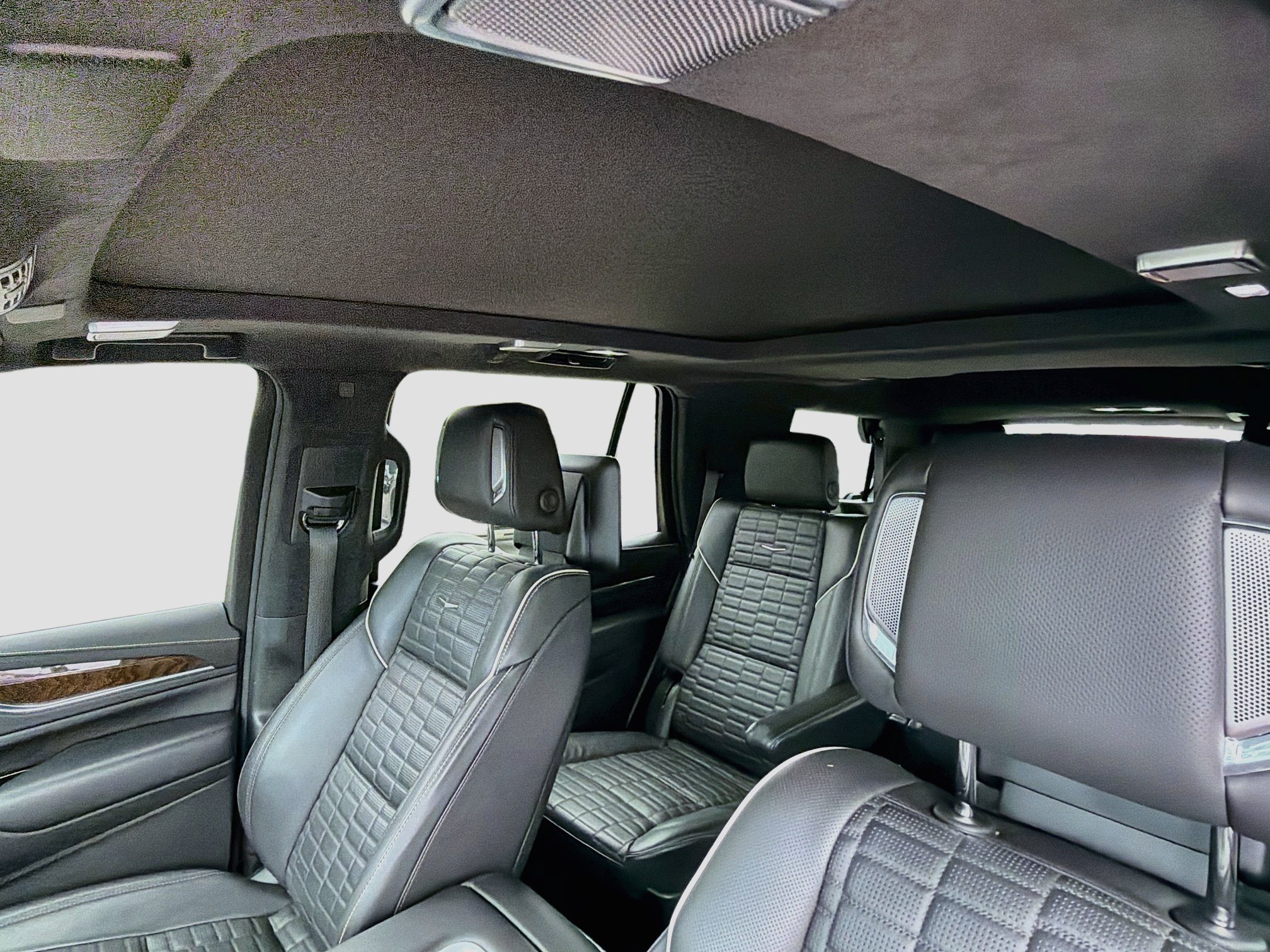 Used 2024 Cadillac Escalade Sport Platinum w/ LPO, ONYX Package AWD/4WD image 29