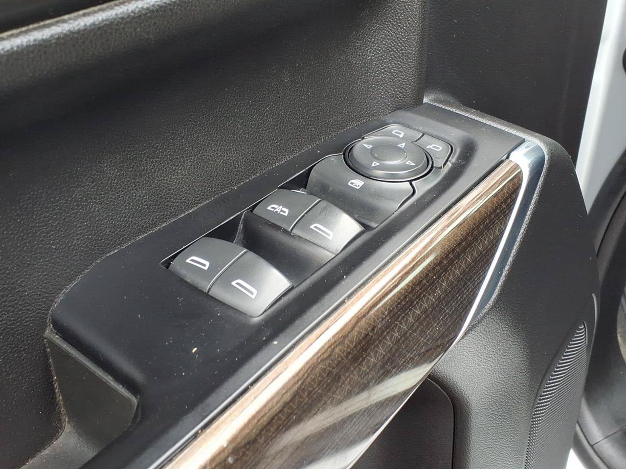 Used 2019 Chevrolet Silverado 1500 LT w/ All-Star Edition AWD/4WD image 19
