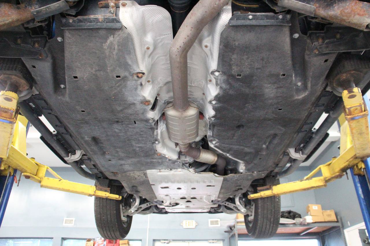 Used 2021 Land Rover Defender 110 X-Dynamic SE AWD/4WD image 99