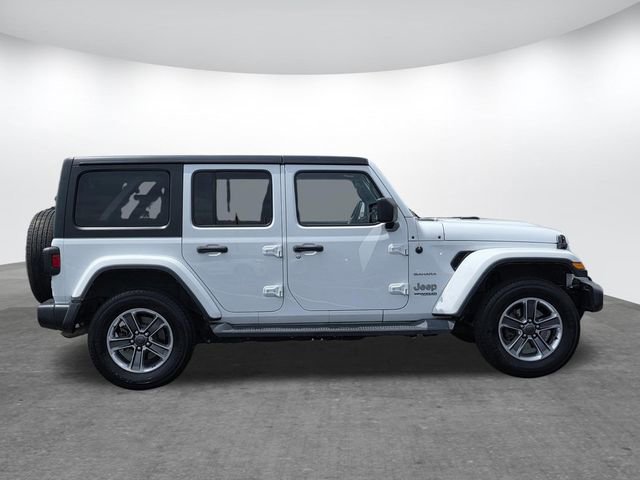Used 2021 Jeep Wrangler Unlimited Sahara AWD/4WD video 3