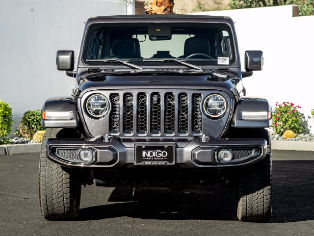 Used 2021 Jeep Wrangler Unlimited Sahara AWD/4WD image 3