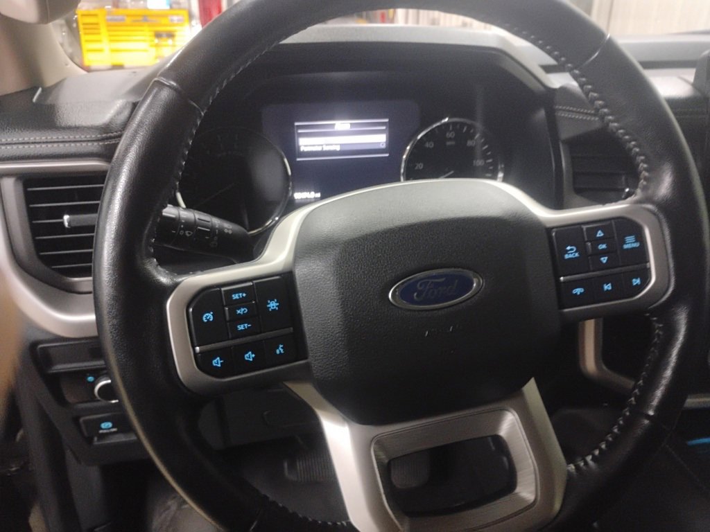 Certified 2023 Ford Expedition XLT image 15