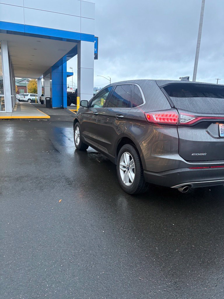 Used 2017 Ford Edge SEL w/ Equipment Group 201A AWD/4WD image 4