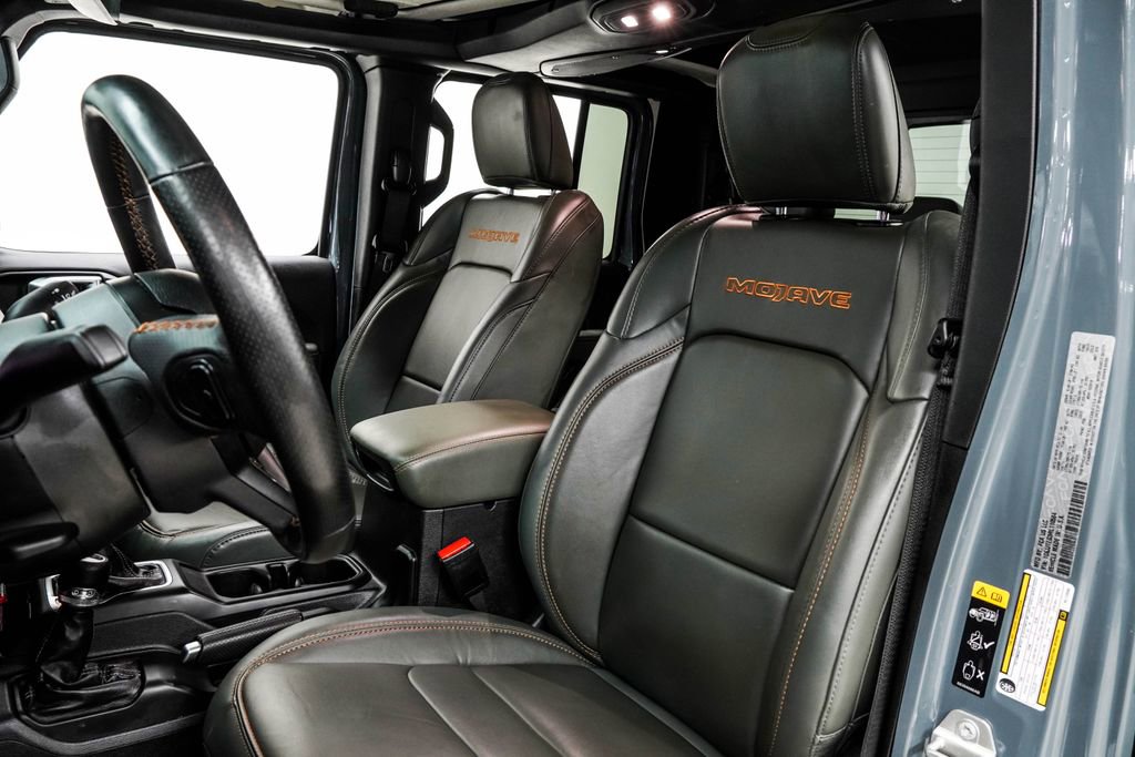 Used 2024 Jeep Gladiator Mojave AWD/4WD image 13
