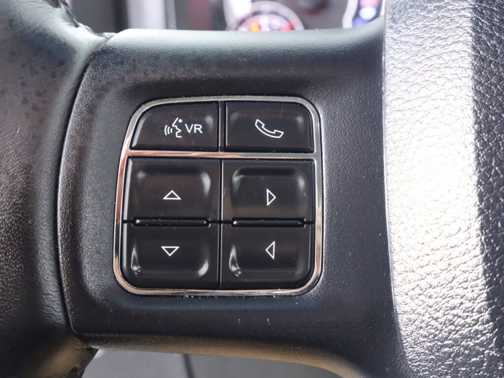 Used 2018 RAM 1500 Sport image 12