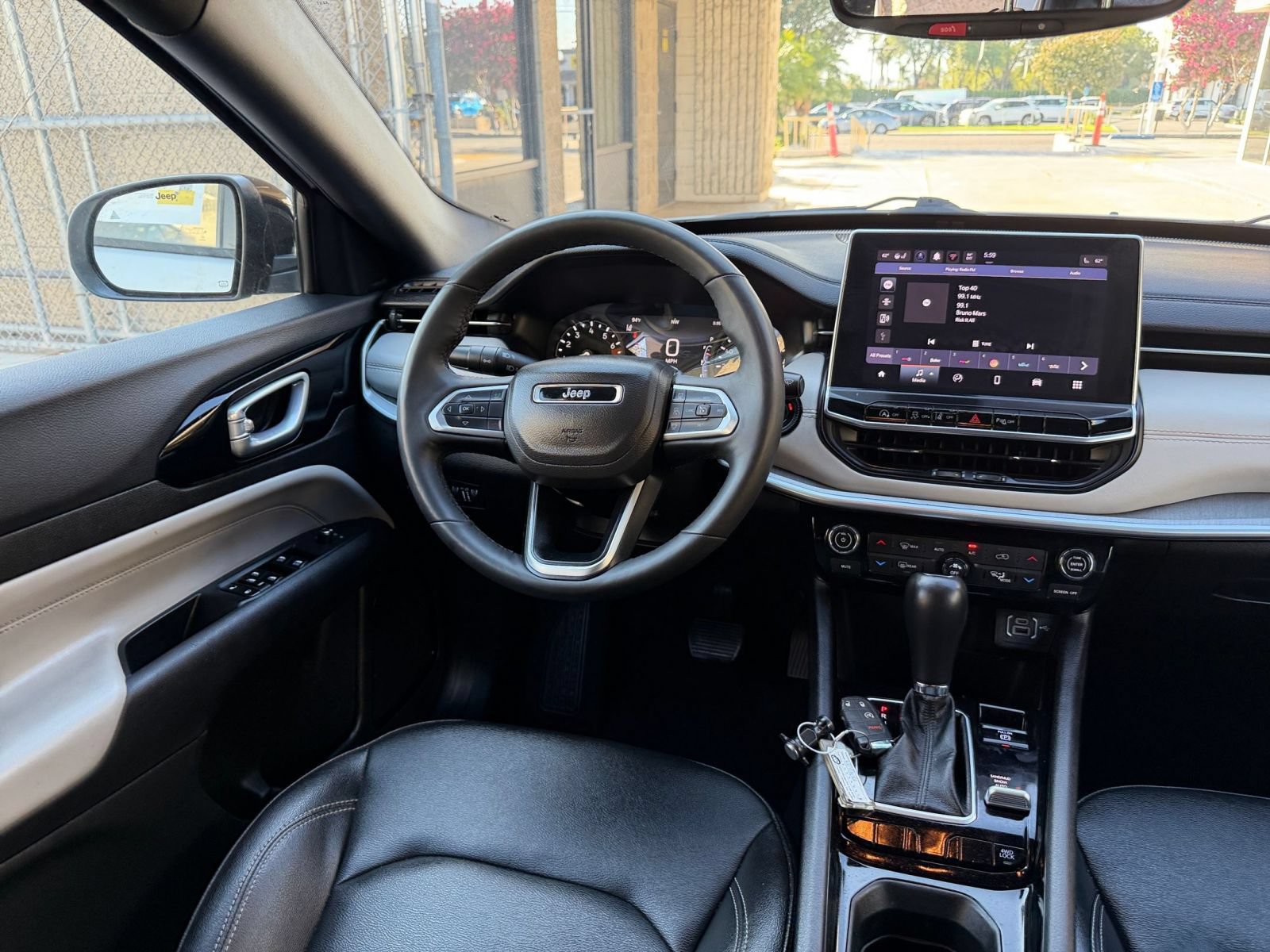Used 2025 Jeep Compass Limited AWD/4WD image 35