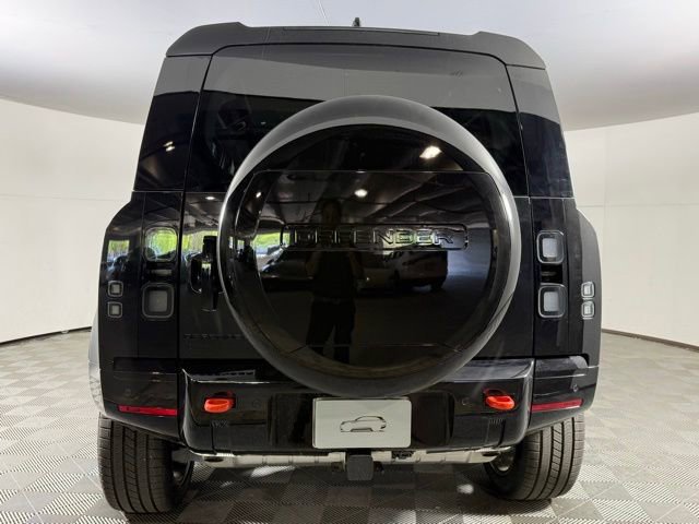 New 2026 Land Rover Defender 110 X image 7